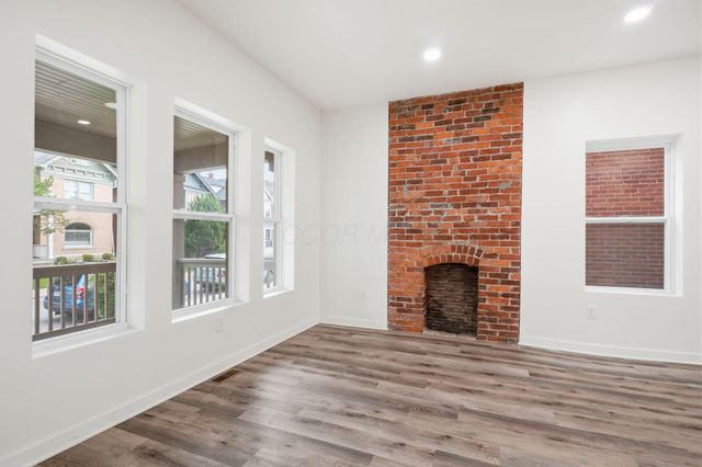 327 Linwood Avenue, Columbus, OH 43205