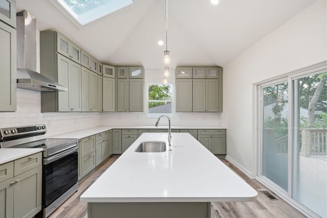327 Linwood Avenue, Columbus, OH 43205