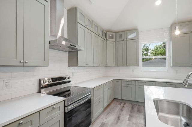 327 Linwood Avenue, Columbus, OH 43205