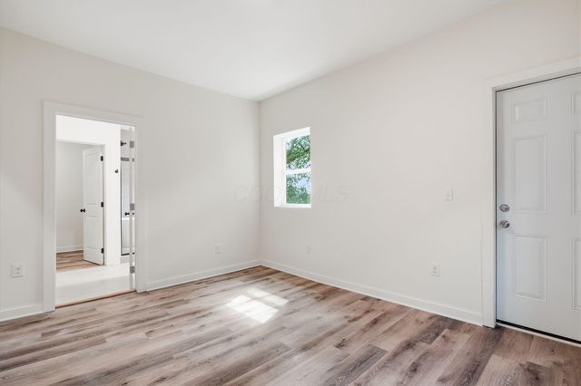 327 Linwood Avenue, Columbus, OH 43205