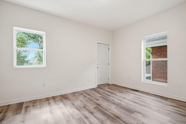 327 Linwood Avenue, Columbus, OH 43205
