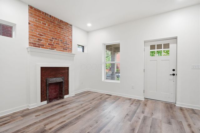 327 Linwood Avenue, Columbus, OH 43205