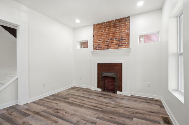 327 Linwood Avenue, Columbus, OH 43205