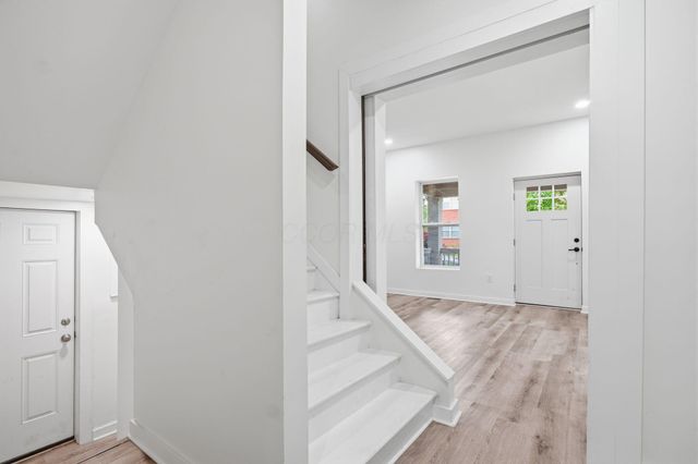 327 Linwood Avenue, Columbus, OH 43205