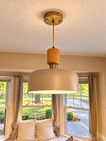 8934 Bunker Hill Drive, Munster, IN 46321