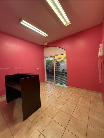 2954 W 84th St 114, Hialeah, FL 33018