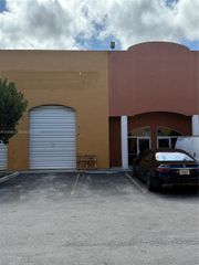 2954 W 84th St 114, Hialeah, FL 33018