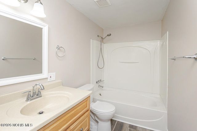 3811 House Of Stuart Avenue, Toledo, OH 43607