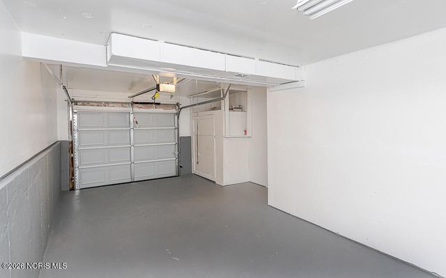 3811 House Of Stuart Avenue, Toledo, OH 43607