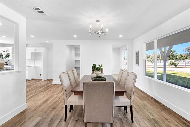 6728 N Mccall, Clovis, CA 93619