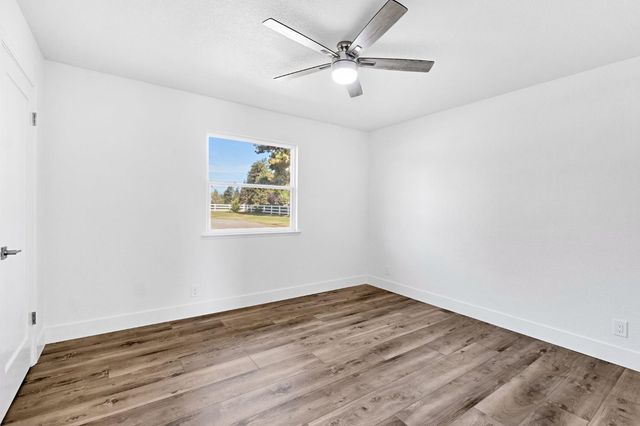 6728 N Mccall, Clovis, CA 93619