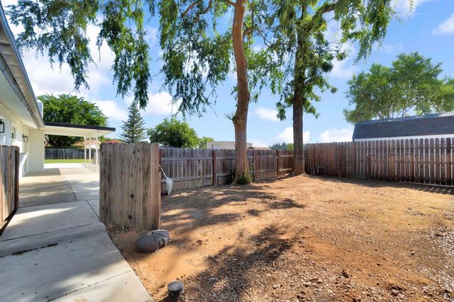 6728 N Mccall, Clovis, CA 93619