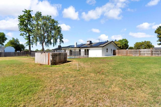 6728 N Mccall, Clovis, CA 93619