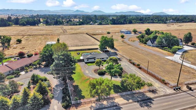 6728 N Mccall, Clovis, CA 93619
