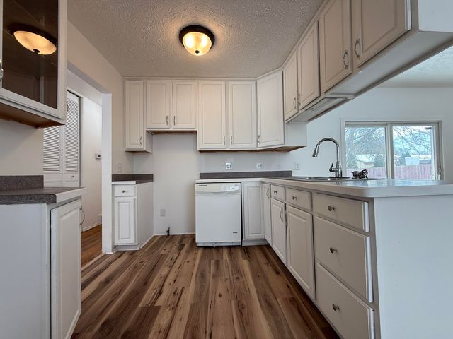 3725 Alpine Drive, Lansing City, MI 48911