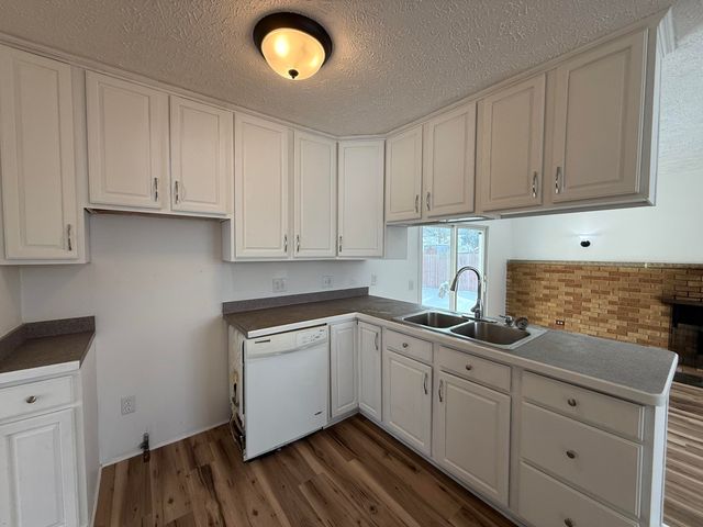 3725 Alpine Drive, Lansing City, MI 48911