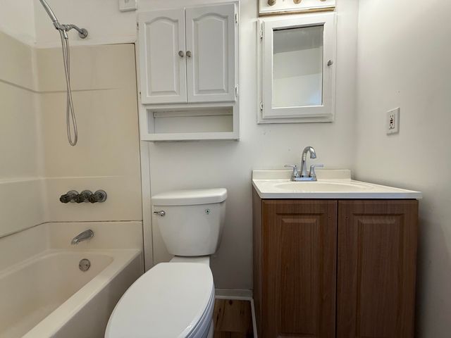 3725 Alpine Drive, Lansing City, MI 48911