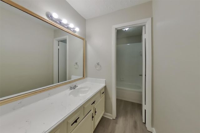 13307 Venice Circle, Stafford, TX 77477
