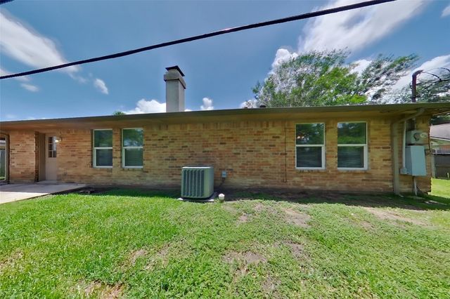 13307 Venice Circle, Stafford, TX 77477