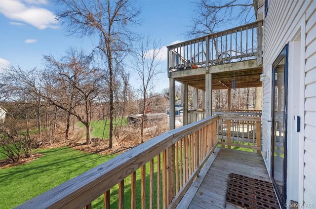 15 Meadow Drive, Red Hook, NY 12571