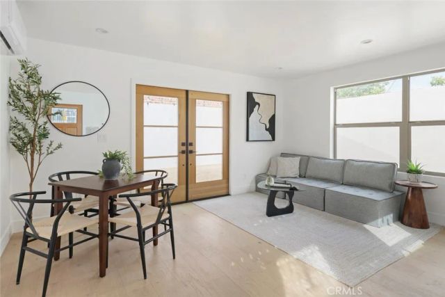 125 S Avenue 60, Los Angeles, CA 90042