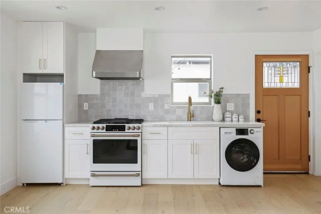 125 S Avenue 60, Los Angeles, CA 90042