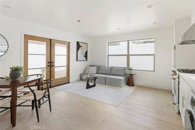 125 S Avenue 60, Los Angeles, CA 90042