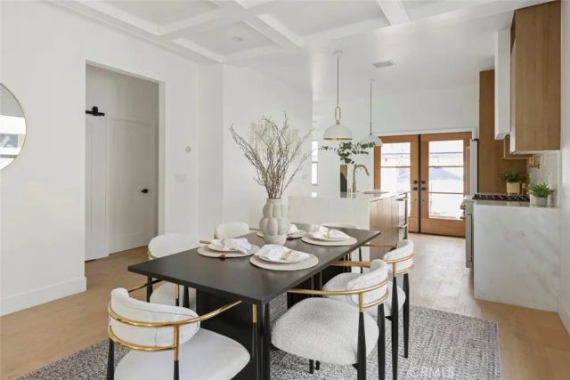 125 S Avenue 60, Los Angeles, CA 90042