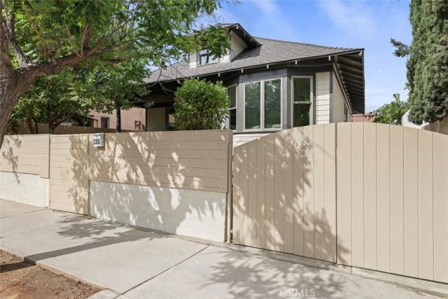 125 S Avenue 60, Los Angeles, CA 90042