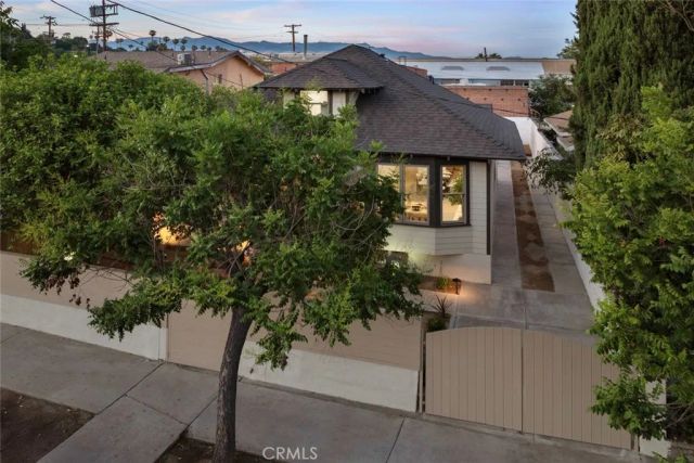 125 S Avenue 60, Los Angeles, CA 90042