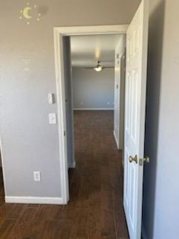 9625 N Loop Boulevard, California City, CA 93505