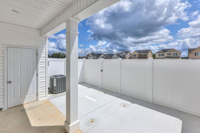 31 Hardwood Rd, Tullahoma, TN 37388