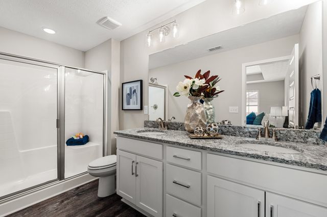 31 Hardwood Rd, Tullahoma, TN 37388