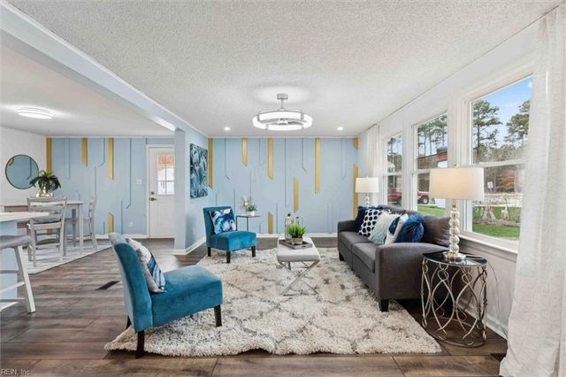 104 Cavalier DR, Yorktown, VA 23692