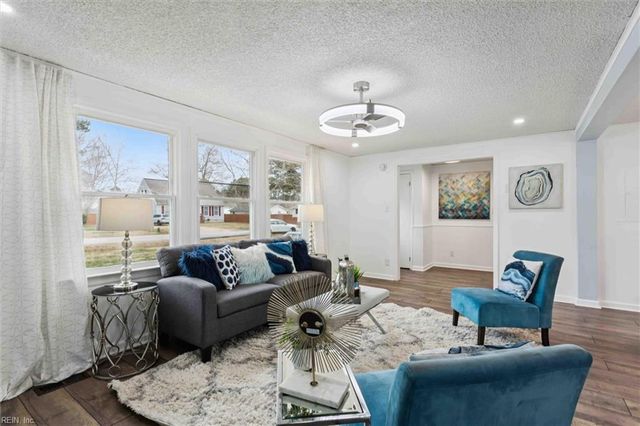 104 Cavalier DR, Yorktown, VA 23692