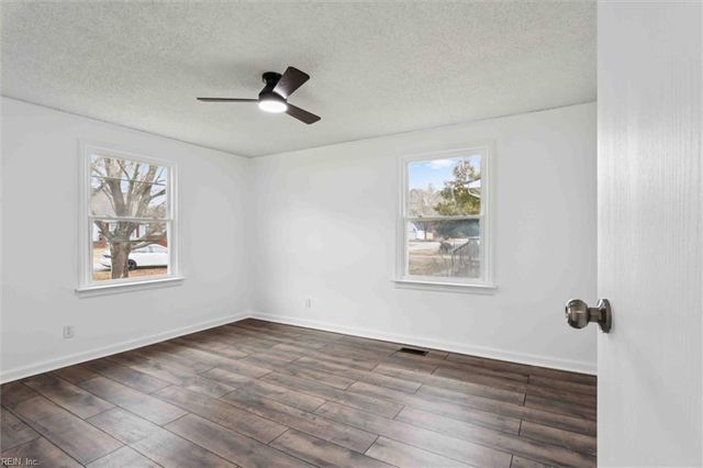 104 Cavalier DR, Yorktown, VA 23692