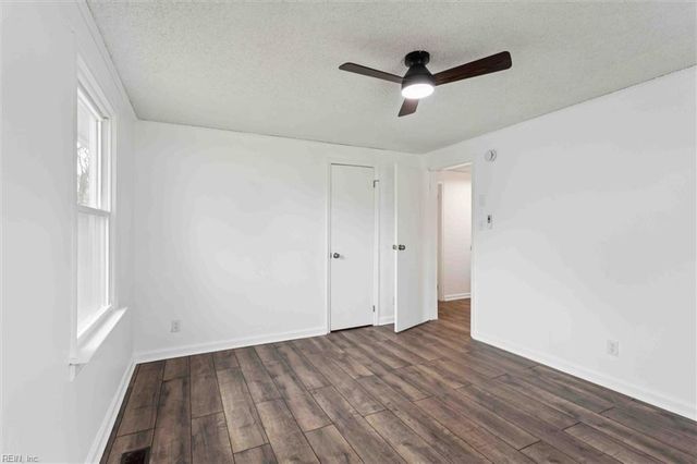 104 Cavalier DR, Yorktown, VA 23692