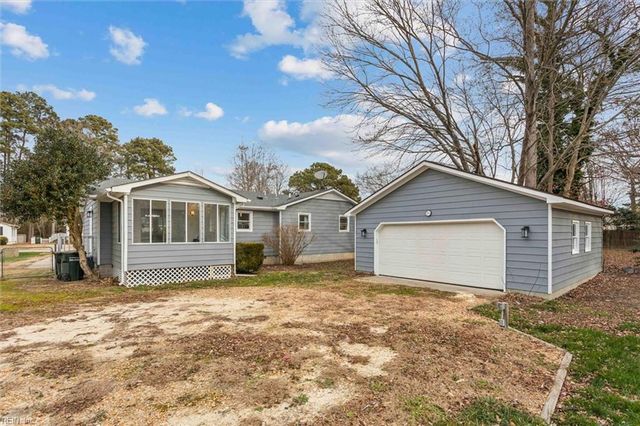 104 Cavalier DR, Yorktown, VA 23692