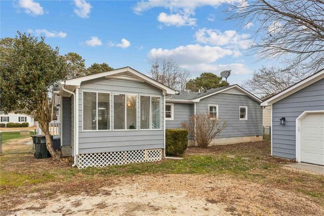 104 Cavalier DR, Yorktown, VA 23692