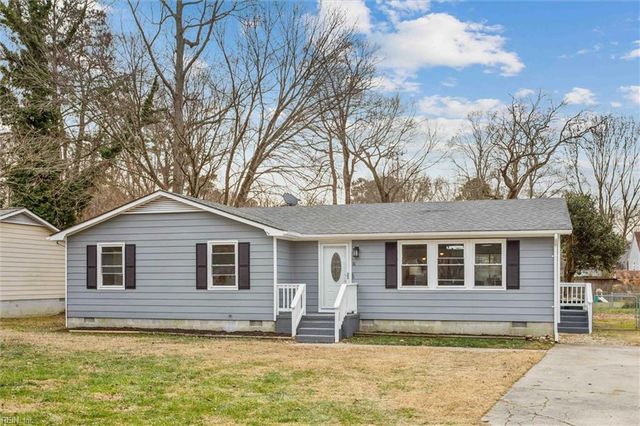 104 Cavalier DR, Yorktown, VA 23692