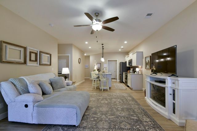 155 Siena Boulevard, Branson, MO 65615