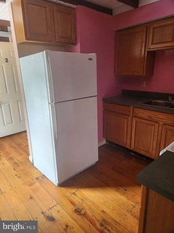 135 W MAIN ST #2, Wardensville, WV 26851