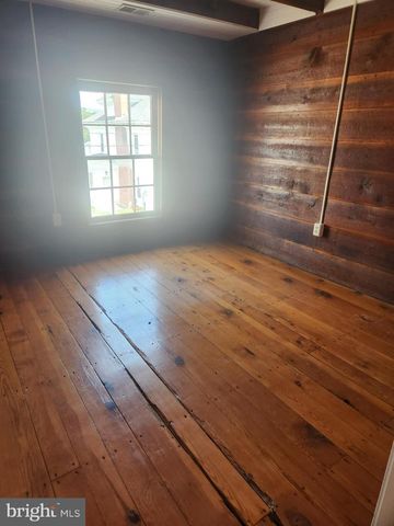 135 W MAIN ST #2, Wardensville, WV 26851
