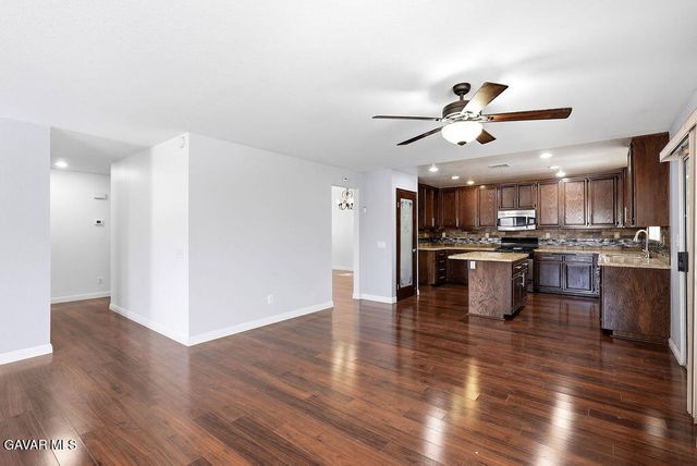 44103 Sundance Court, Lancaster, CA 93535