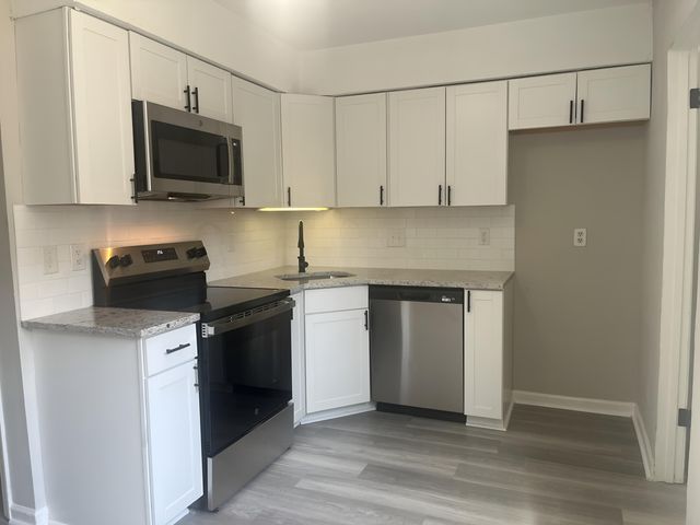519 Parkdale Drive Apt J, Charleston, SC 29414