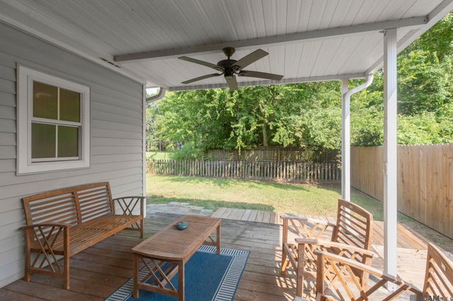 17613 Barrett Ln, Baton Rouge, LA 70817