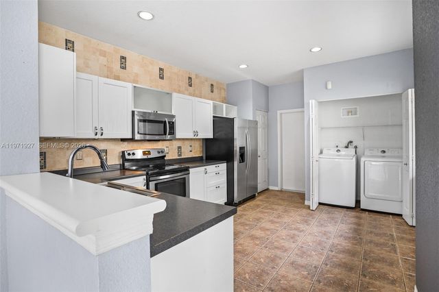 2167 Hacienda Ter 2167, Weston, FL 33327