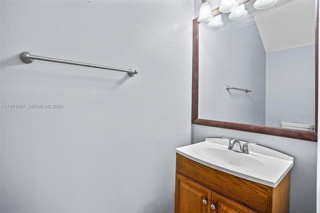 2167 Hacienda Ter 2167, Weston, FL 33327