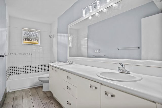 2167 Hacienda Ter 2167, Weston, FL 33327