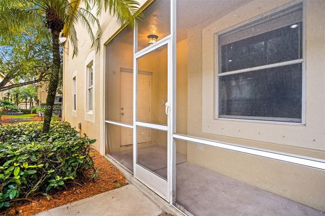 2167 Hacienda Ter 2167, Weston, FL 33327